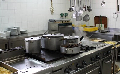 2015中小厨房设备企业需正确营销模式